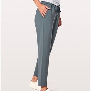 Lululemon On The Fly Pant Woven 28”